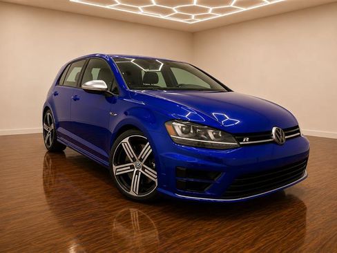 Used 2016 Volkswagen Golf R 4-Door AWD/4WD image 8