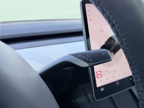 Used 2023 Tesla Model 3 Standard Range image 70