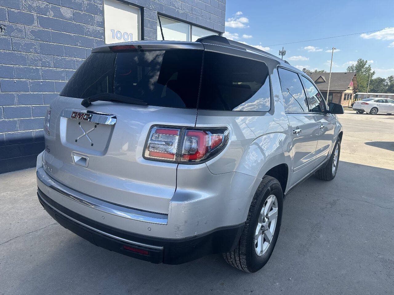 Used 2013 GMC Acadia SLE FWD image 8