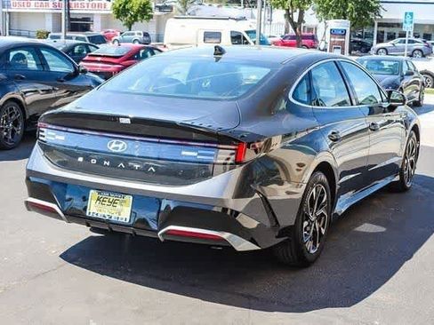 Certified 2025 Hyundai Sonata SEL FWD image 4