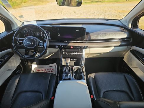 Used 2022 Kia Carnival SX FWD image 25