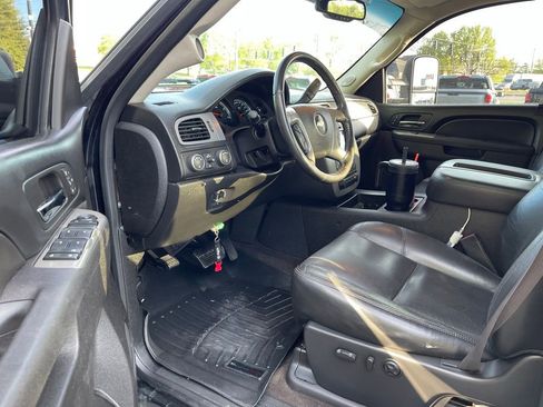 Used 2014 Chevrolet Silverado 3500 LTZ w/ LTZ Plus Package AWD/4WD image 5