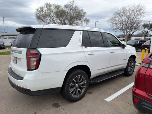 Used 2022 Chevrolet Tahoe LT w/ Luxury Package image 4