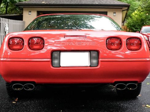 Used 1991 Chevrolet Corvette Coupe RWD image 7