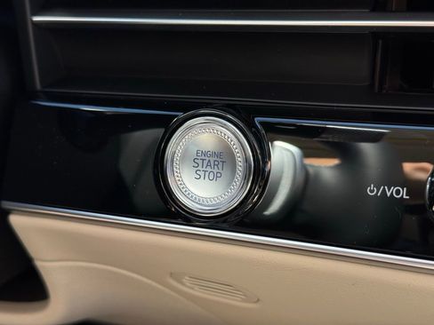 New 2026 Genesis GV70 2.5T Select AWD/4WD image 38