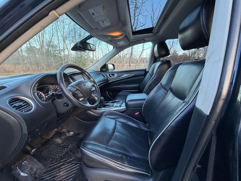 Used 2019 INFINITI QX60 Luxe w/ Essential Package image 12