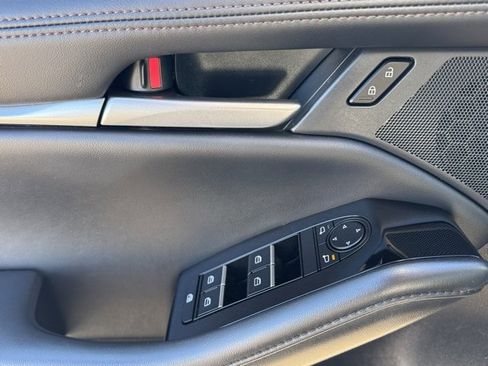 Used 2024 MAZDA MAZDA3 s image 8