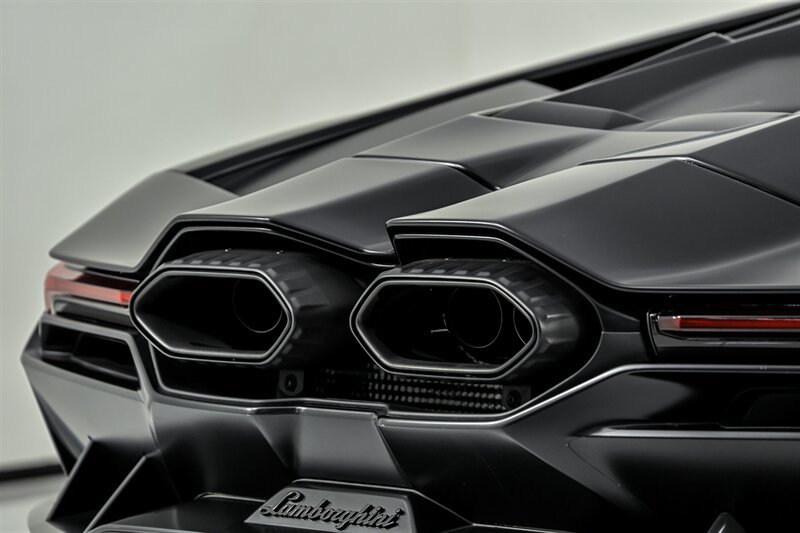 Used 2024 Lamborghini Revuelto AWD/4WD image 20
