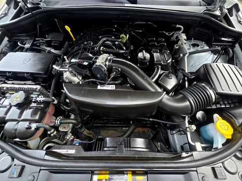 Certified 2024 Dodge Durango SXT image 26