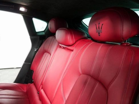 Used 2022 Maserati Levante S GranSport AWD/4WD image 22