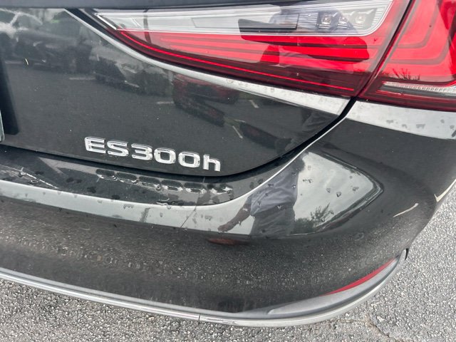 Used 2023 Lexus ES 300h w/ Premium Package FWD image 6