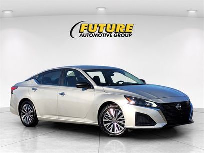 Used 2024 Nissan Altima 2.5 SV