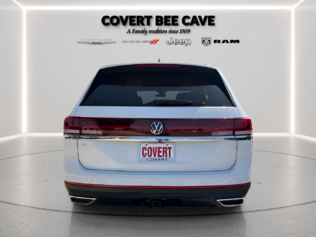 Used 2024 Volkswagen Atlas SE w/ Panoramic Sunroof Package FWD image 11