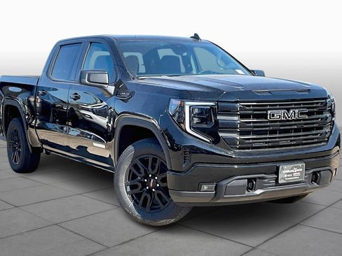 Used 2025 GMC Sierra 1500 Elevation RWD image 2