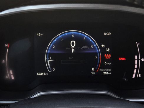 Certified 2023 Toyota Corolla Cross XLE image 22