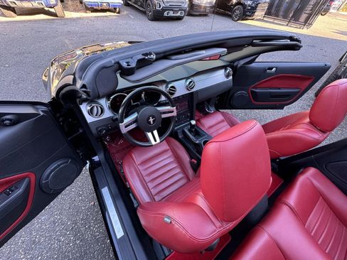 Used 2006 Ford Mustang GT image 14