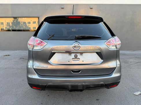 Used 2016 Nissan Rogue S FWD image 9