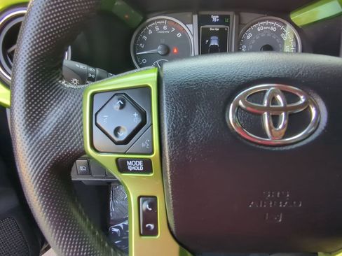 Used 2021 Toyota Tacoma SR5 w/ Blackout Package (TMS) image 17