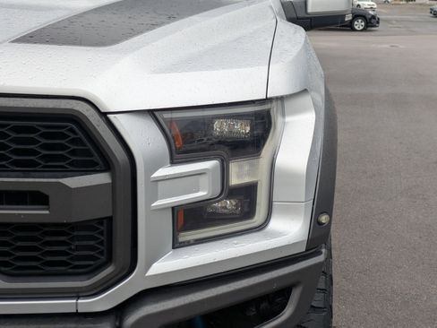 Used 2018 Ford F150 Raptor w/ Equipment Group 802A Luxury image 12