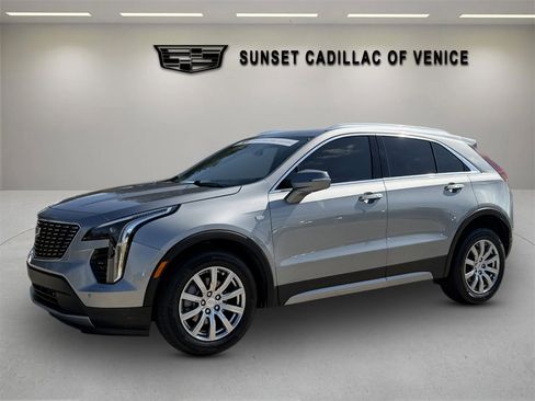 Certified 2023 Cadillac XT4 Premium Luxury image 7