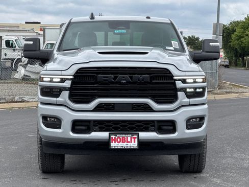 New 2026 RAM 2500 Laramie AWD/4WD image 8