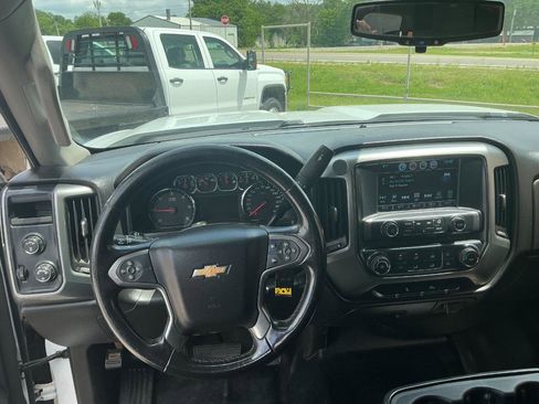 Used 2017 Chevrolet Silverado 2500 LT AWD/4WD image 10
