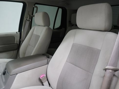 Used 2007 Ford Explorer Sport Trac XLT RWD image 11