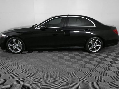 Used 2017 Mercedes-Benz E 300 image 2