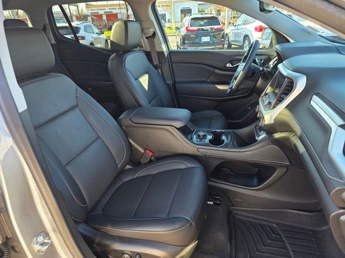 Used 2023 GMC Acadia SLT w/ Elevation Edition image 26