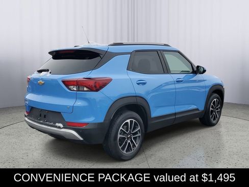 Used 2024 Chevrolet TrailBlazer LT w/ Convenience Package image 3