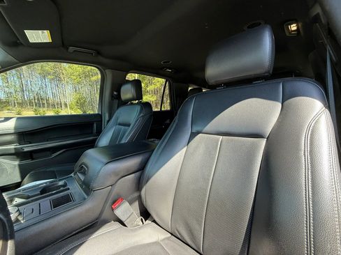Used 2020 Ford Expedition Max XLT w/ Equipment Group 202A image 11
