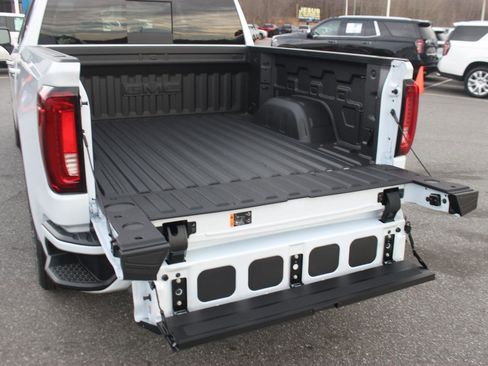 New 2026 GMC Sierra 1500 Denali w/ Denali Reserve Package image 13