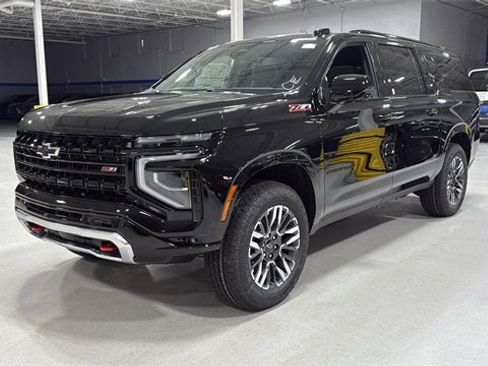 New 2026 Chevrolet Suburban Z71 image 17