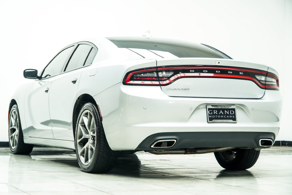 Used 2022 Dodge Charger SXT w/ Plus Group RWD image 12