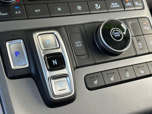 Used 2024 Hyundai Palisade Limited FWD image 25