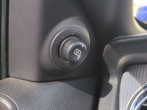 Used 2013 Ford Mustang GT Premium w/ Comfort Pkg RWD image 29