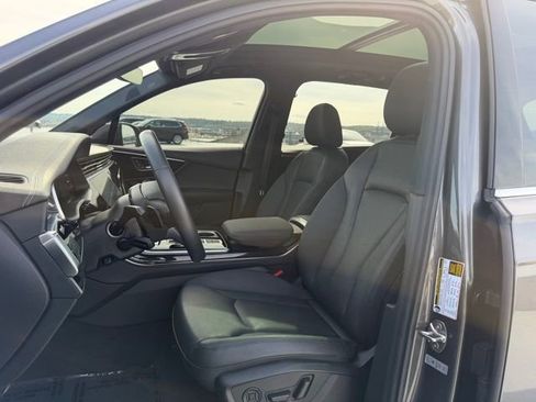 Used 2023 Audi Q7 2.0T Premium Plus w/ Premium Plus Package image 9