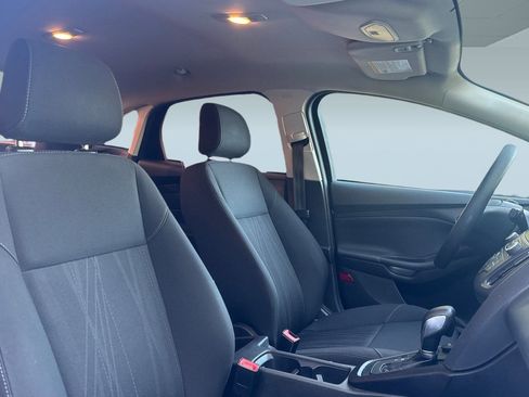 Used 2018 Ford Focus S image 30