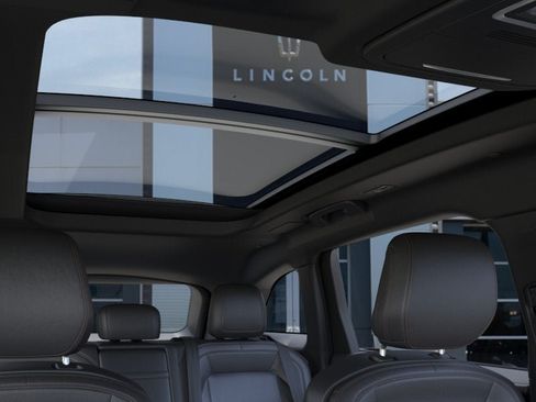 New 2025 Lincoln Nautilus Premier w/ Equipment Group 102A AWD/4WD image 22