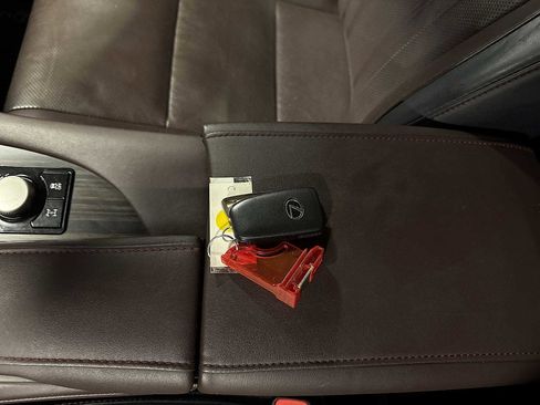 Used 2017 Lexus RX 350 AWD w/ Premium Package image 37