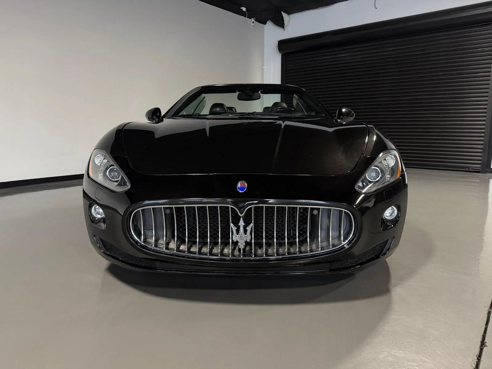 Used 2013 Maserati GranTurismo Convertible RWD image 2