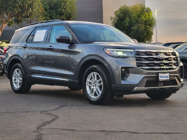 Used 2025 Ford Explorer Active w/ Active Comfort Package RWD image 31