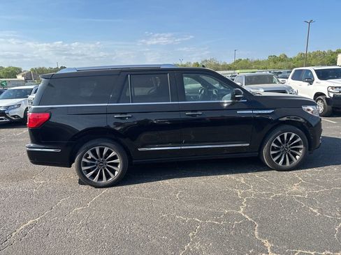 Used 2020 Lincoln Navigator Reserve w/ Luxury Package image 17
