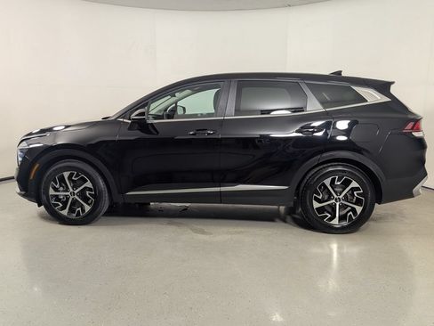 Used 2024 Kia Sportage EX FWD image 4
