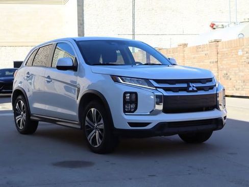 Used 2021 Mitsubishi Outlander Sport ES FWD image 2