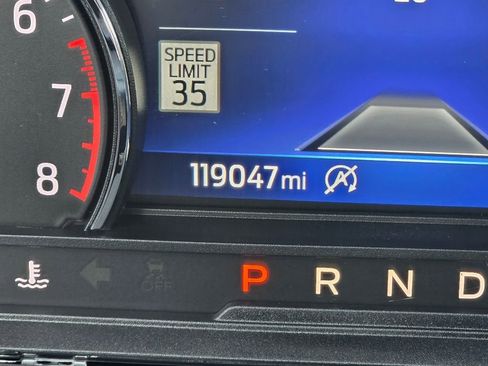 Used 2020 Ford Explorer XLT w/ Equipment Group 202A image 30