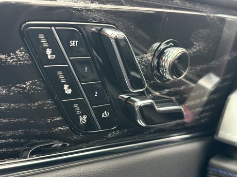 New 2026 Cadillac Escalade IQL Luxury image 35