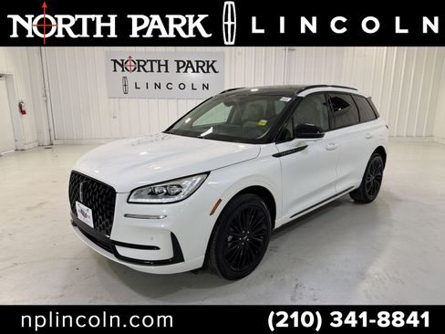 Used 2025 Lincoln Corsair Reserve w/ Equipment Group 202A image 1