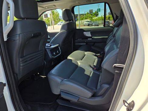 Used 2025 Ford Expedition Max Active AWD/4WD image 13