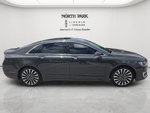 Used 2018 Lincoln MKZ Black Label w/ Black Label Drivers Package AWD/4WD image 6